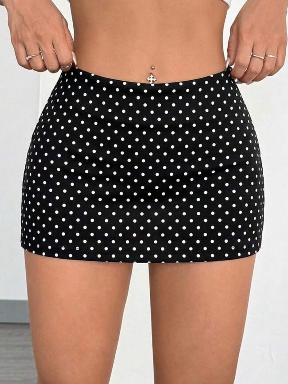 COMFORTCANA Black Low-Rise Mini Skirt with White Polka Dots